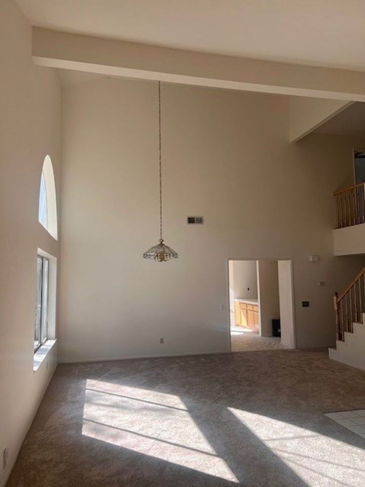 1465 Aarhus Dr - Photo 5 of 39