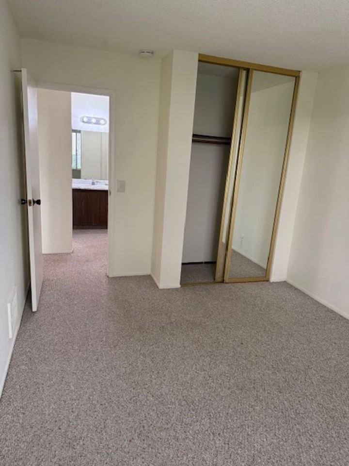 4205 Golden Oaks Ln - Photo 4 of 12