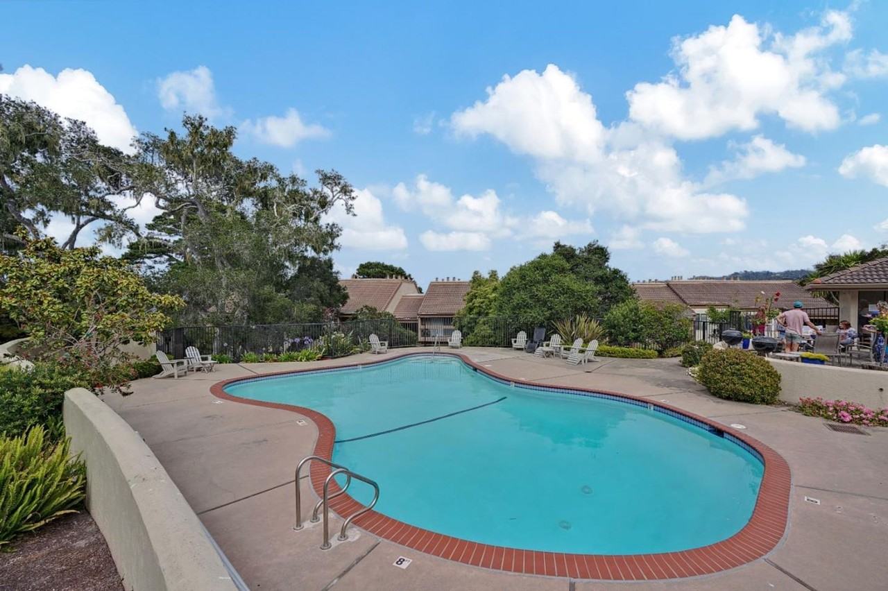 4205 Golden Oaks Ln - Photo 7 of 12