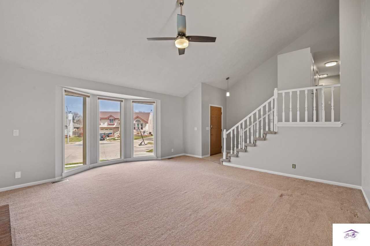 15611 Franklin Cir - Photo 4 of 21