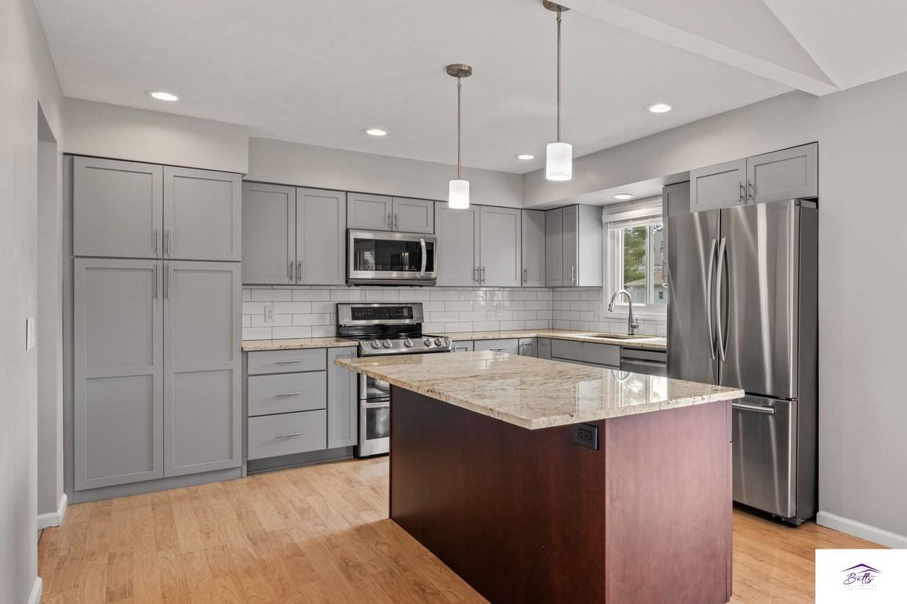 15611 Franklin Cir - Photo 6 of 21