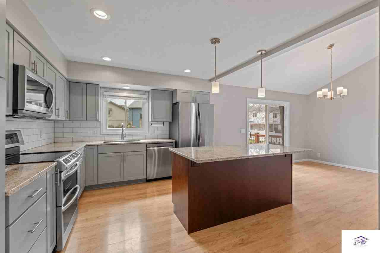 15611 Franklin Cir - Photo 7 of 21