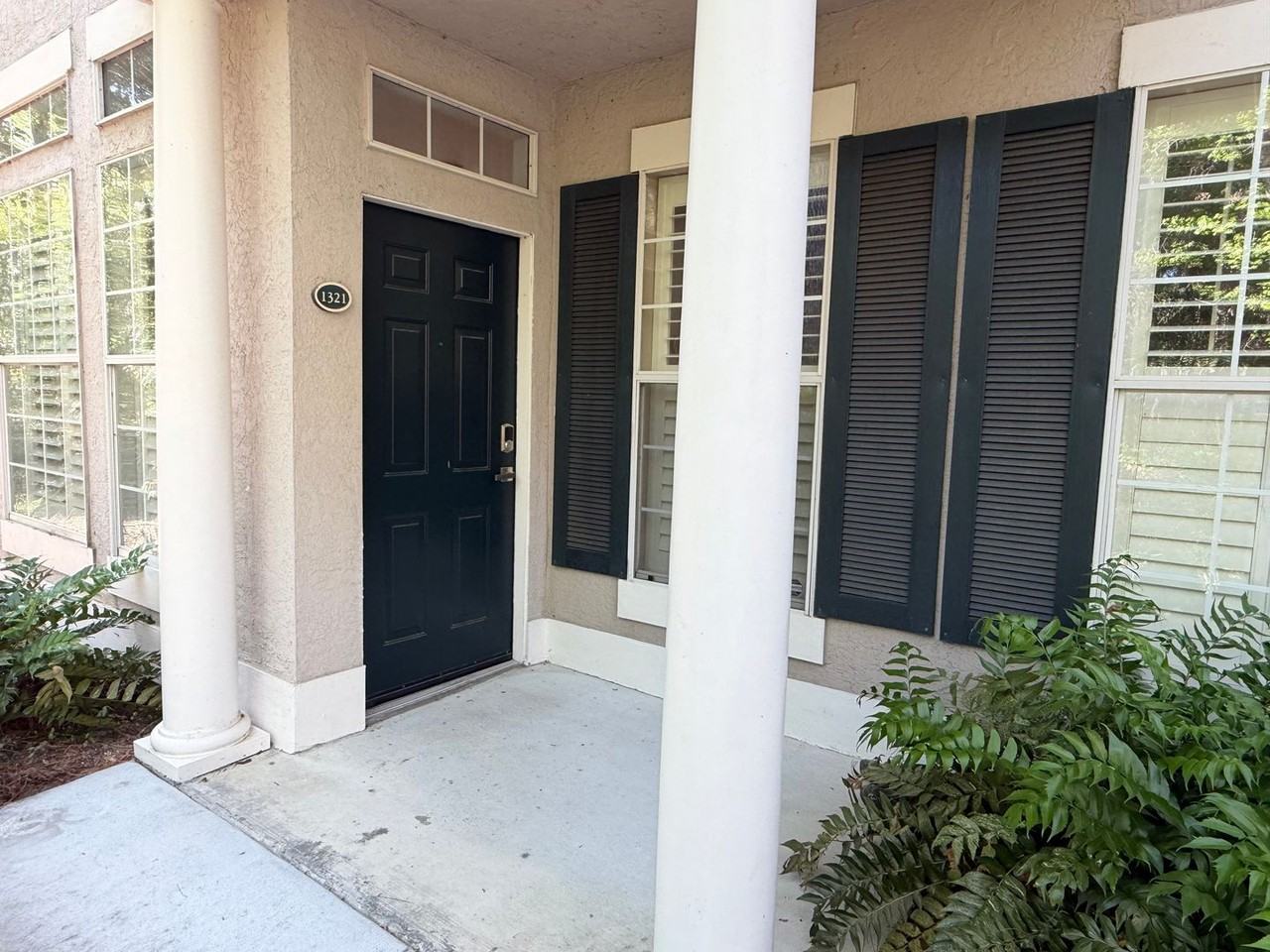 4 Indigo Run Dr #1321 - Photo 2 of 19