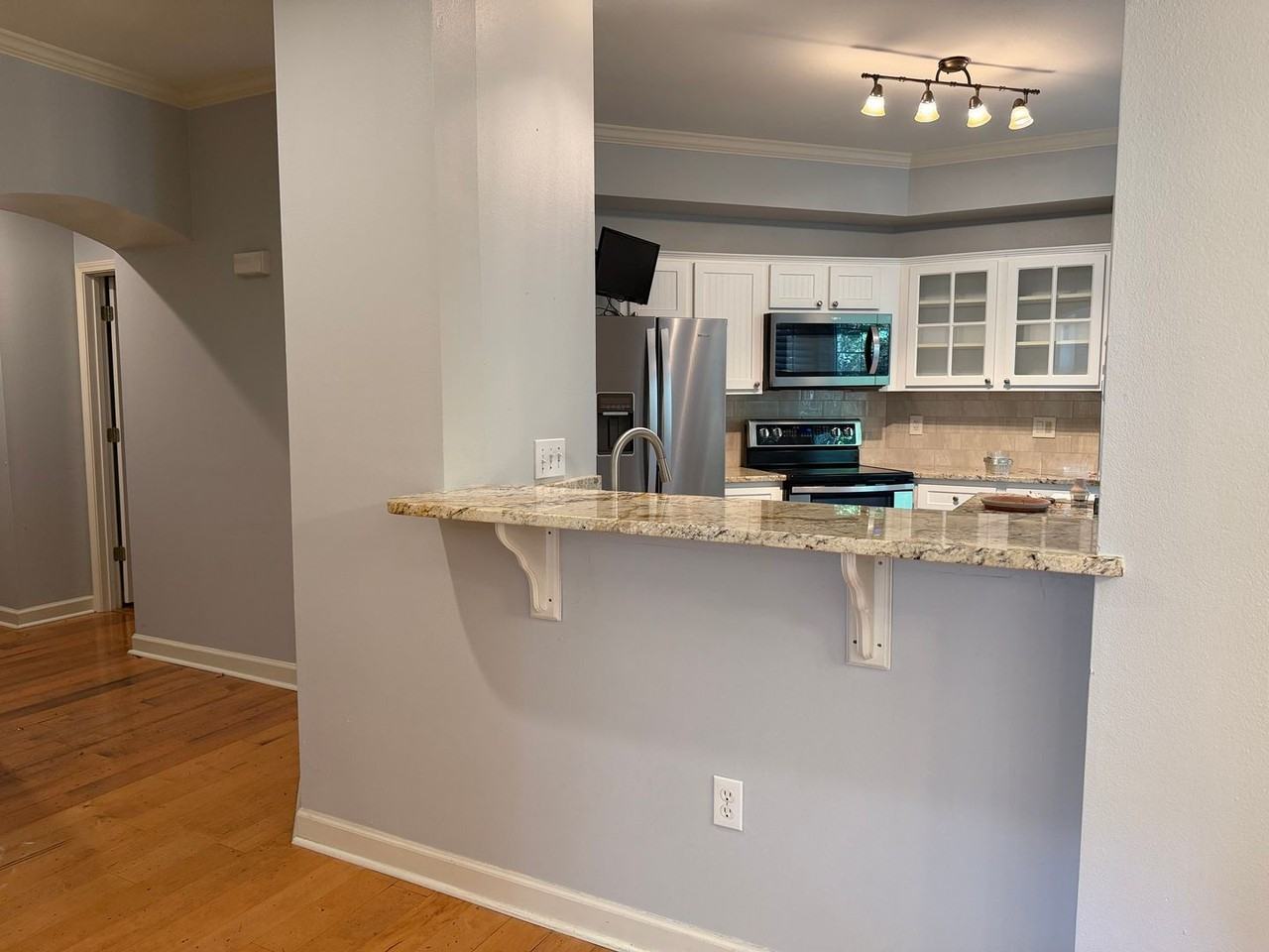 4 Indigo Run Dr #1321 - Photo 4 of 19