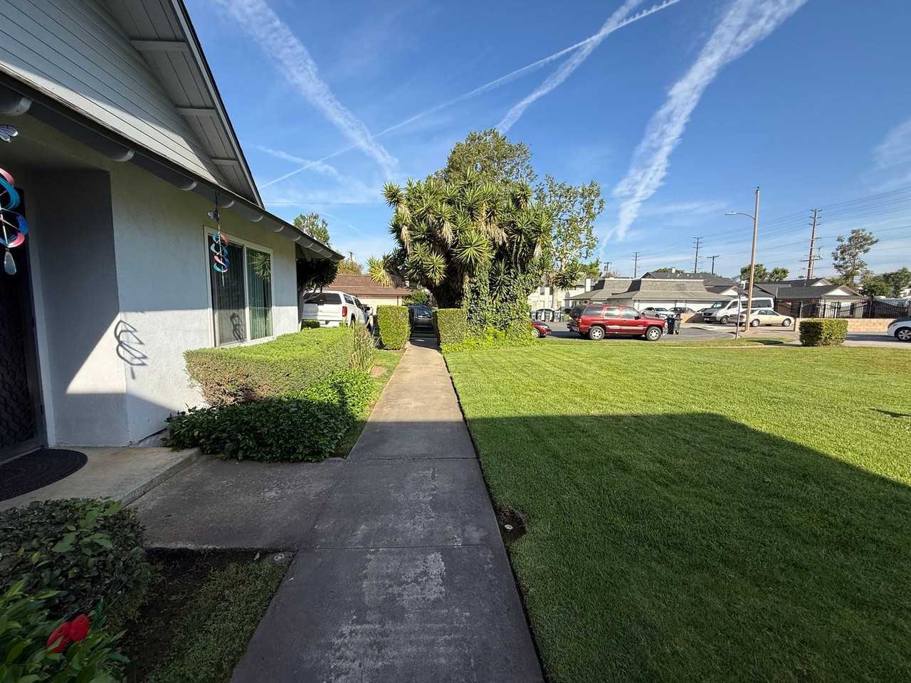 14542 Carfax Dr - Photo 2 of 15