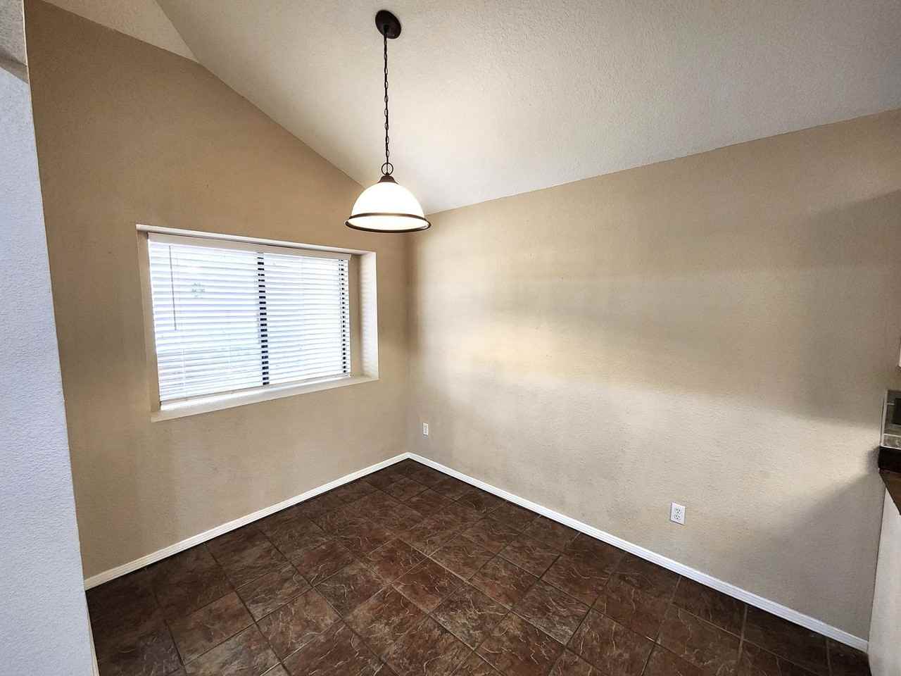 3362 Highridge St - Photo 7 of 35