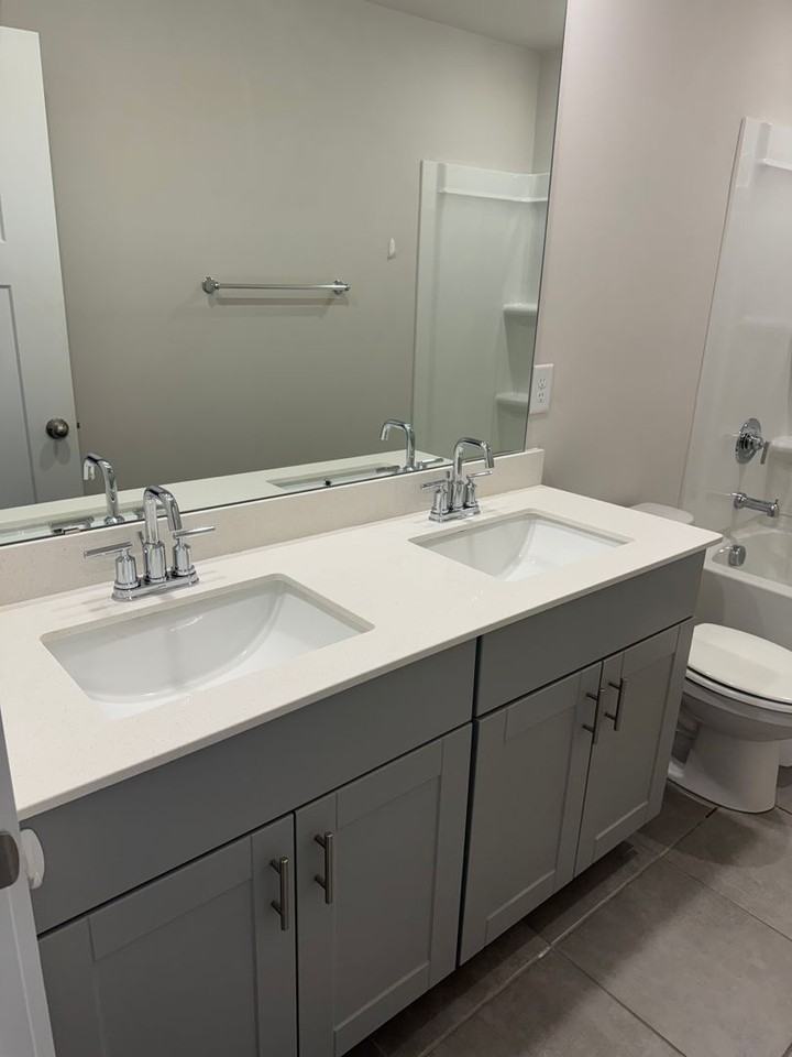 112 Roderick Ln - Photo 6 of 37