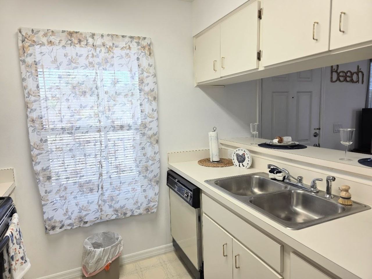 843 Se Mayo Dr - Photo 6 of 12