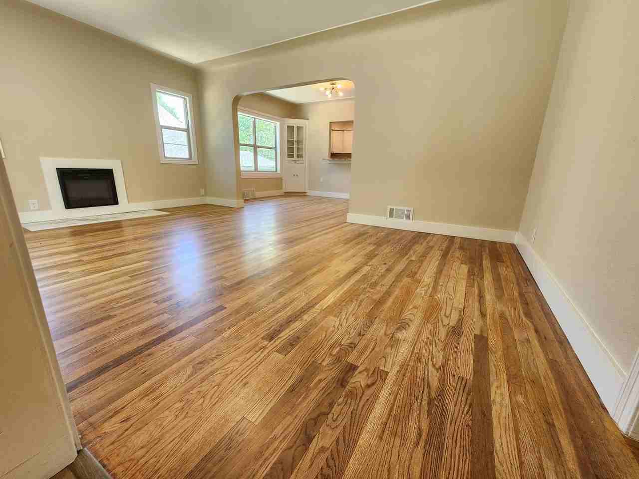 626 Wyoming Ave - Photo 4 of 29