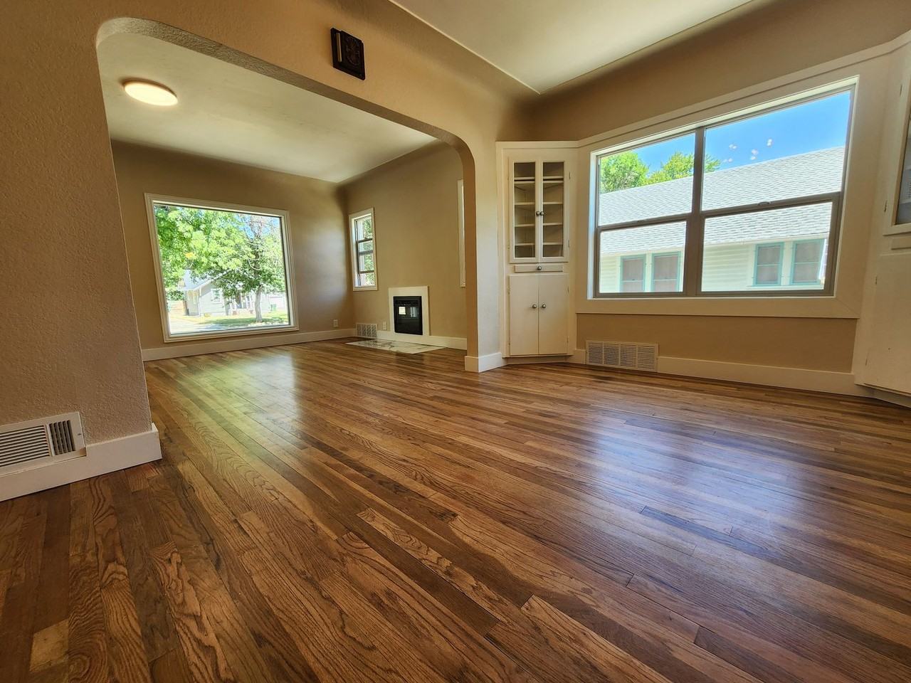 626 Wyoming Ave - Photo 6 of 29