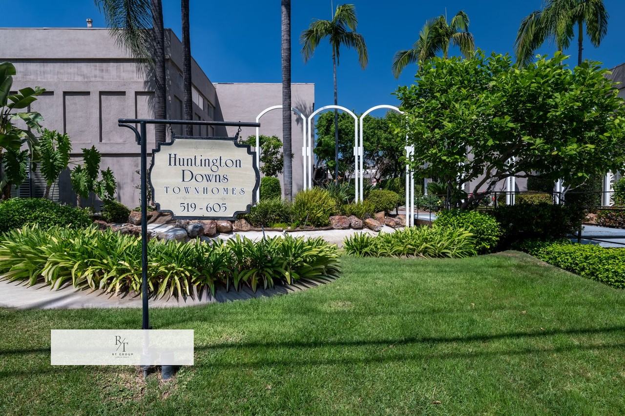 523 Fairview Ave - Photo 2 of 36