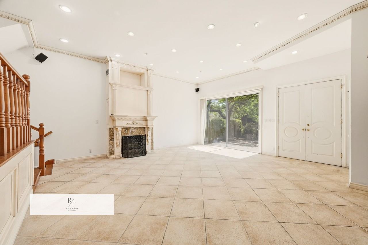 523 Fairview Ave - Photo 4 of 36