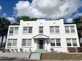 featured image of 704 Cordova Dr #1