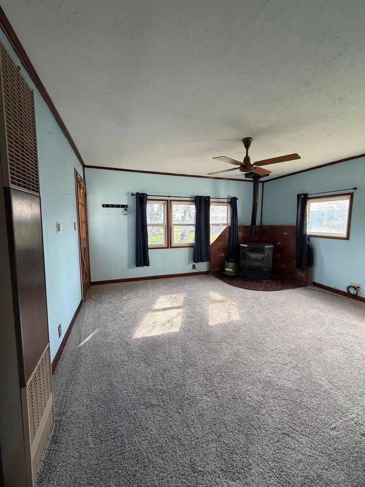 4305 Altamont Dr - Photo 5 of 14