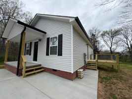 featured image of 3001 Bates Pike Se