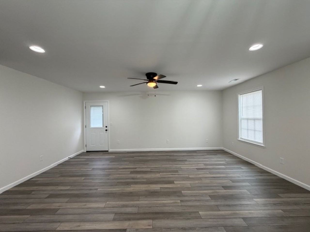 3001 Bates Pike Se - Photo 3 of 17