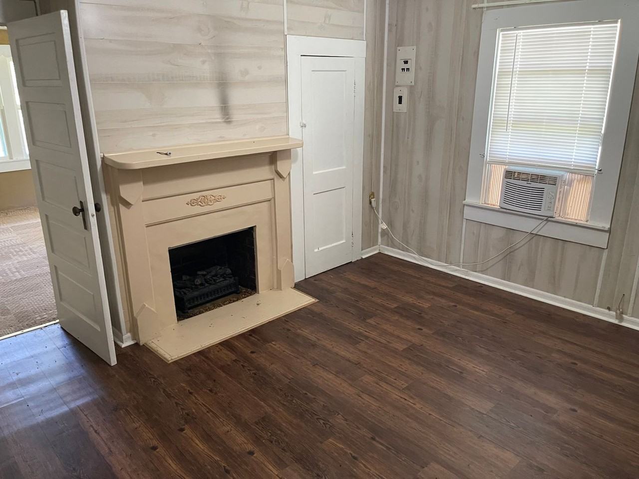 279 Lee Rd 279 - 9351 #9351 - Photo 4 of 11