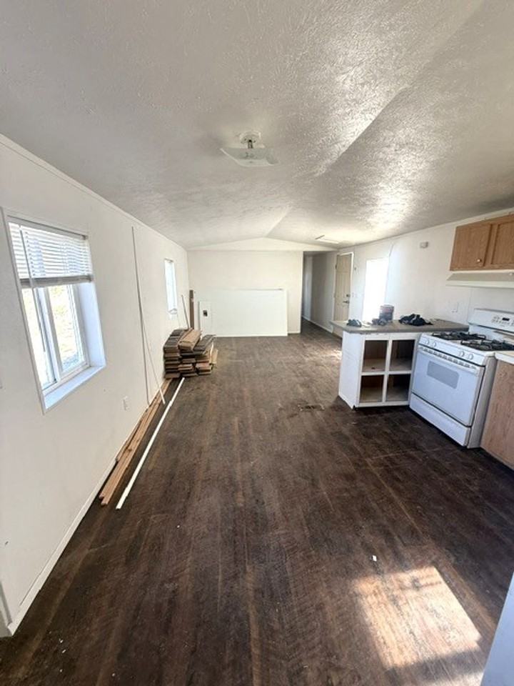 6355 Taylor Ave - Photo 3 of 6