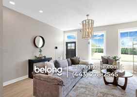 featured image of 1032 W Franklin St