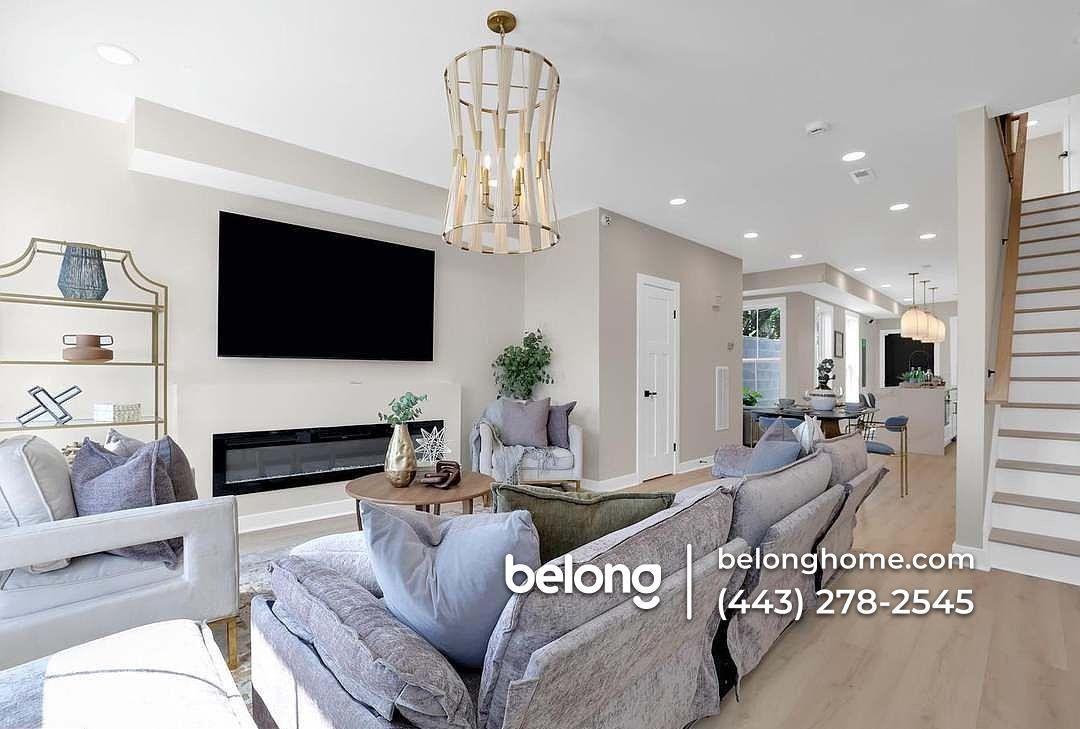 1032 W Franklin St - Photo 2 of 23