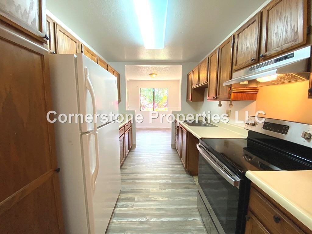 2069 California Ave #1 - Photo 7 of 21