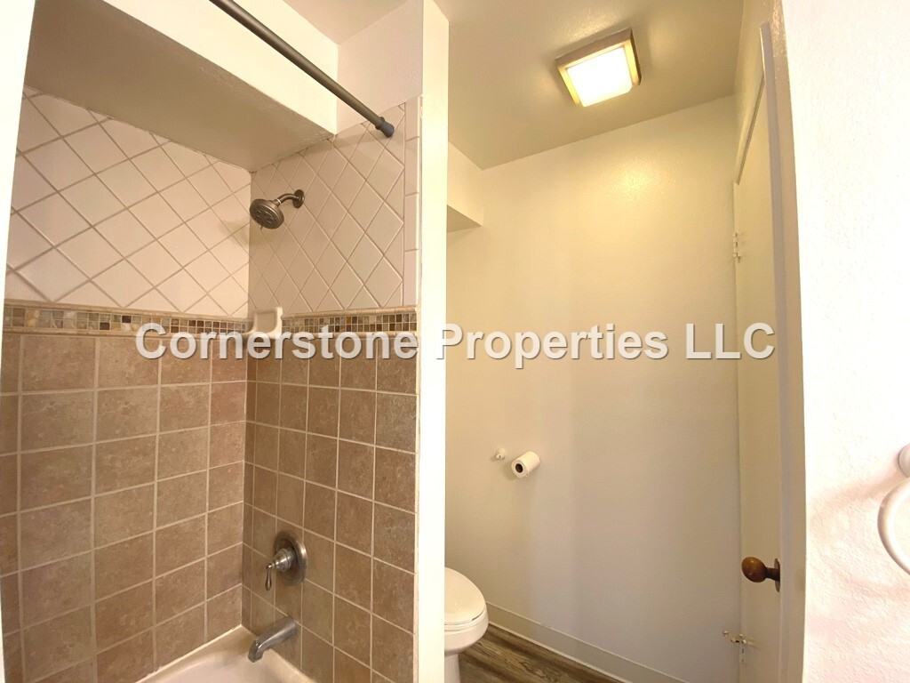 2069 California Ave #1 - Photo 5 of 21