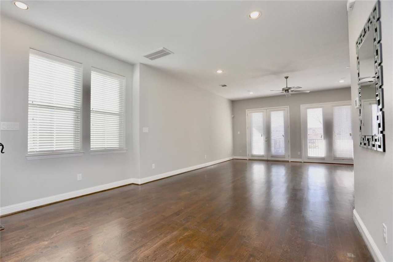 1227 W 19th St #A - Photo 7 of 25