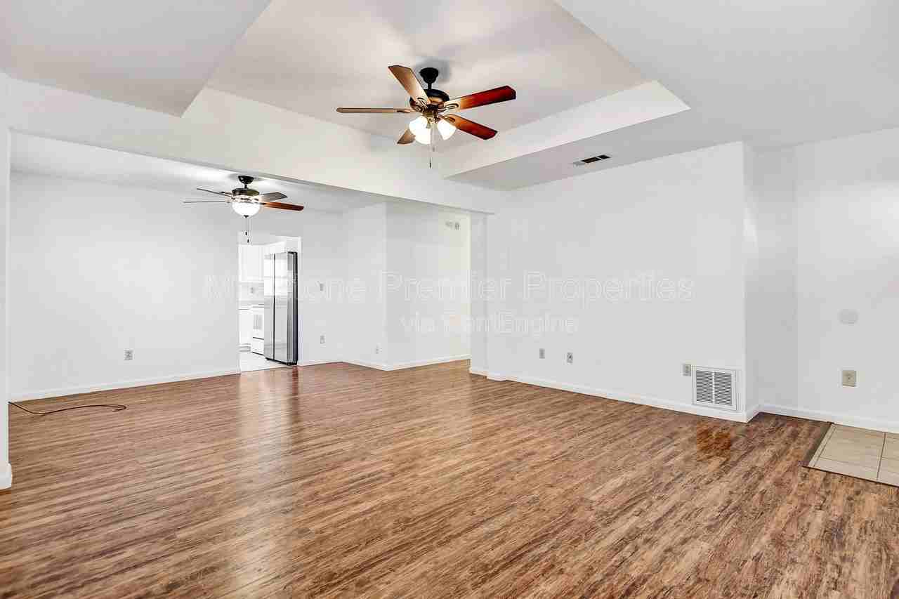 2620 Ford Rd - Photo 5 of 21