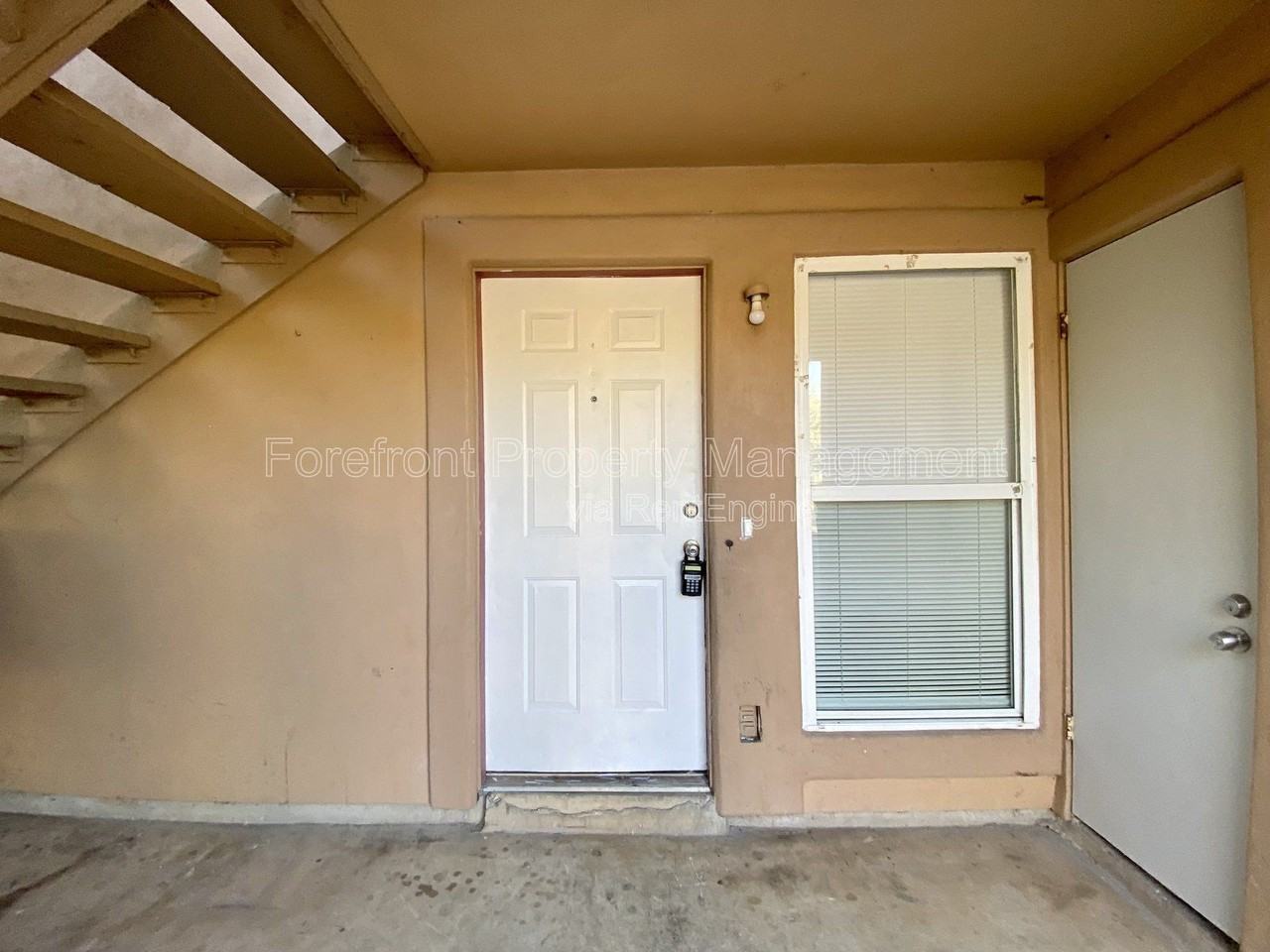 5225 Meadow Fld #1 - Photo 3 of 28