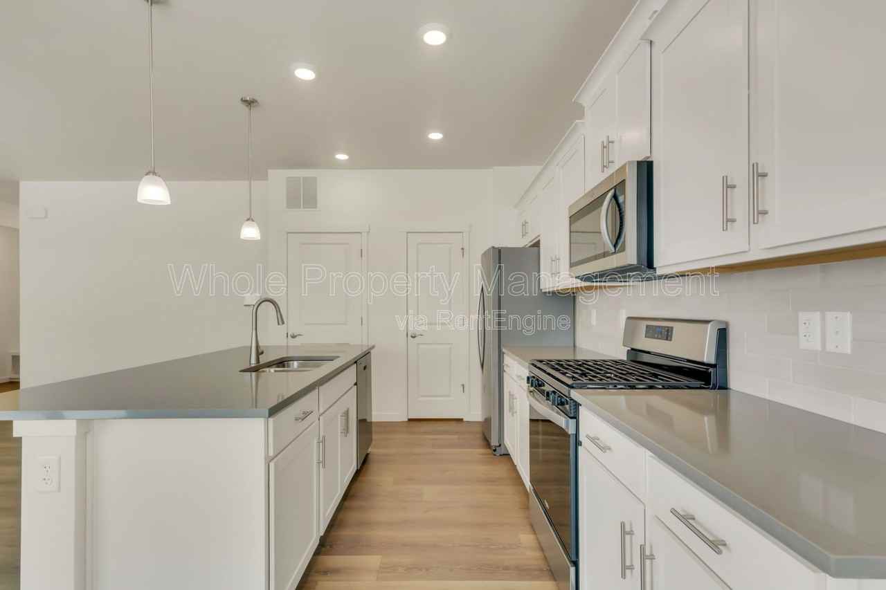 18047 Dandy Brush Dr - Photo 7 of 27