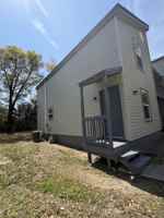 featured image of 124 Hampton Dr #1