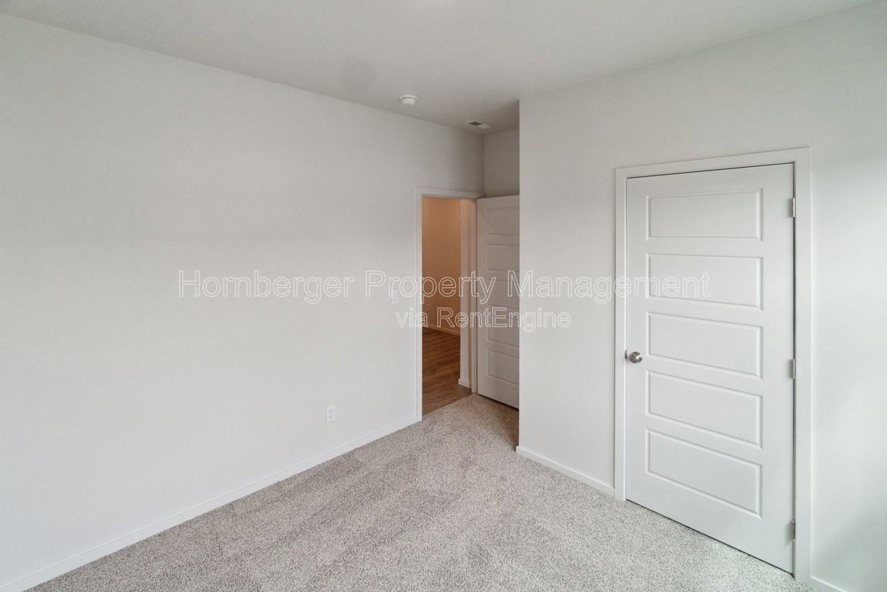 5508 W Jamestown Ln - Photo 6 of 30