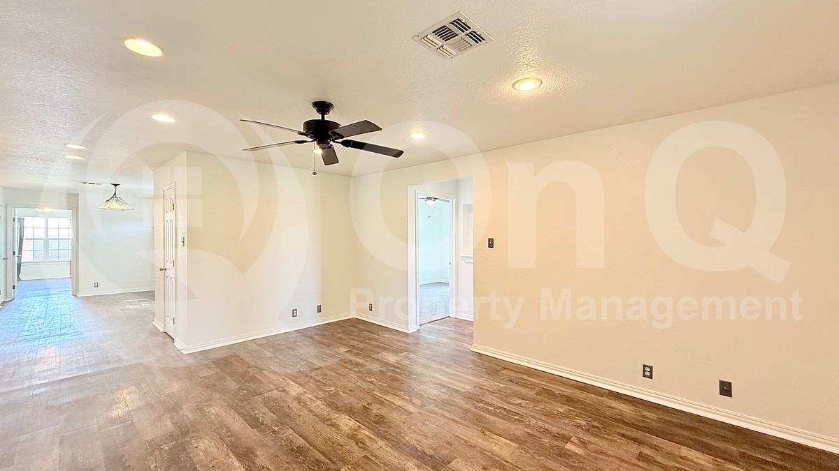 230 Clarence Rd - Photo 5 of 23