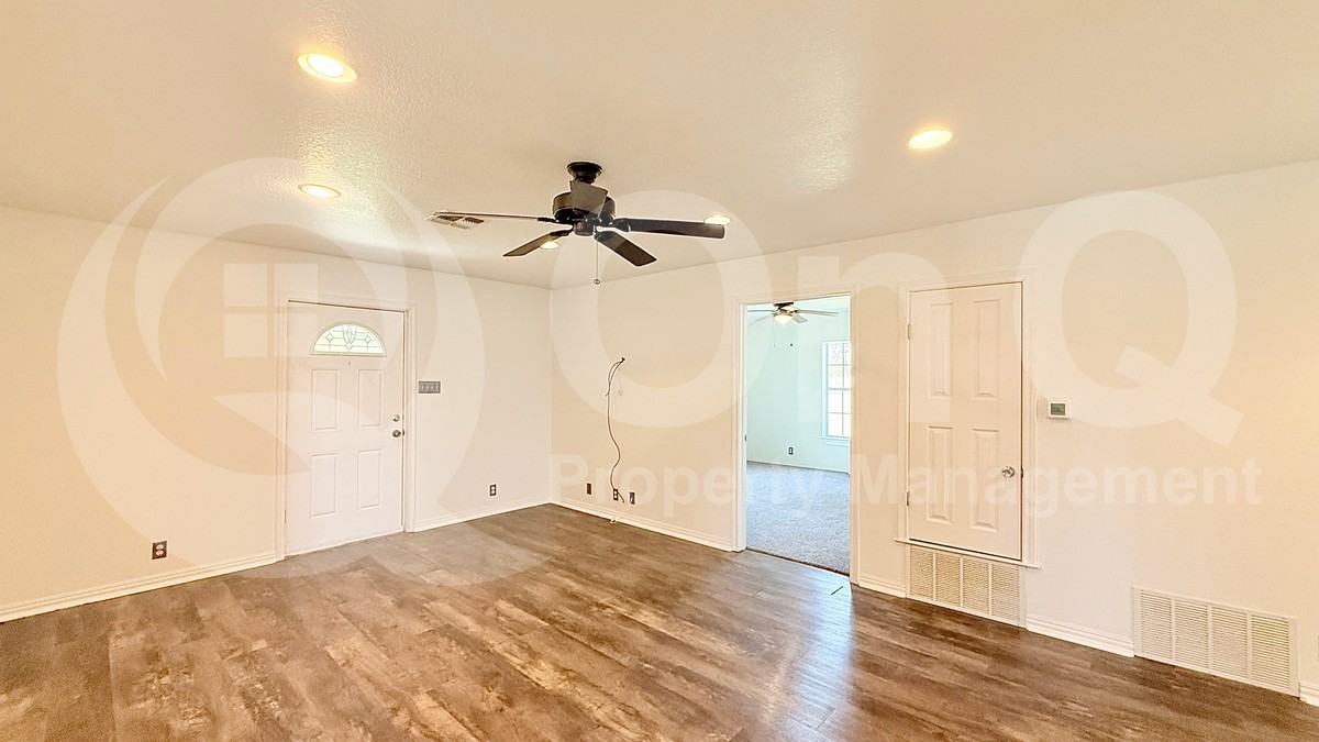 230 Clarence Rd - Photo 6 of 23