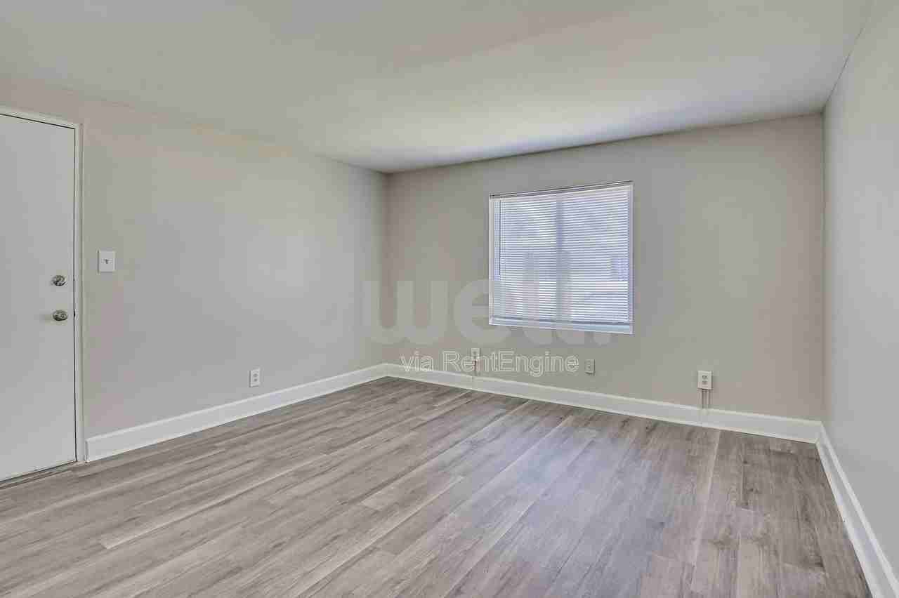 1927 Central Ave #B12 - Photo 2 of 10