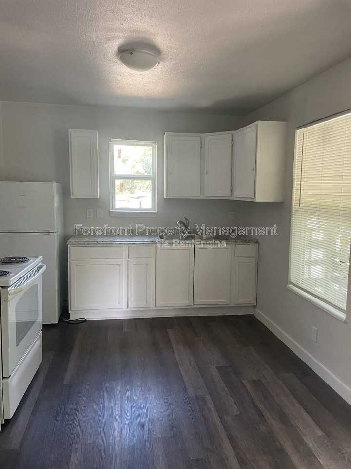 4818 Monterey St #202 - Photo 3 of 16