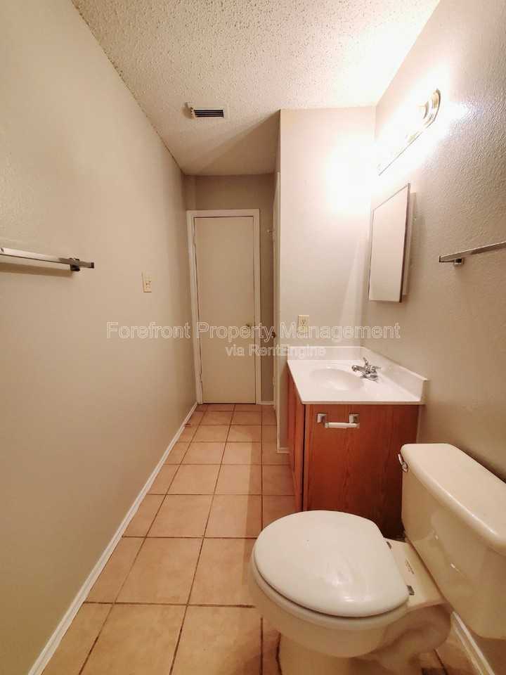 8031 Cherry Glade - Photo 7 of 32