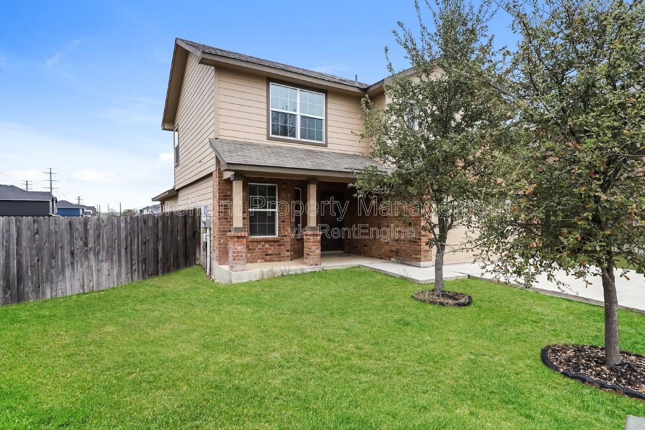 2935 Thackery Grv - Photo 2 of 41