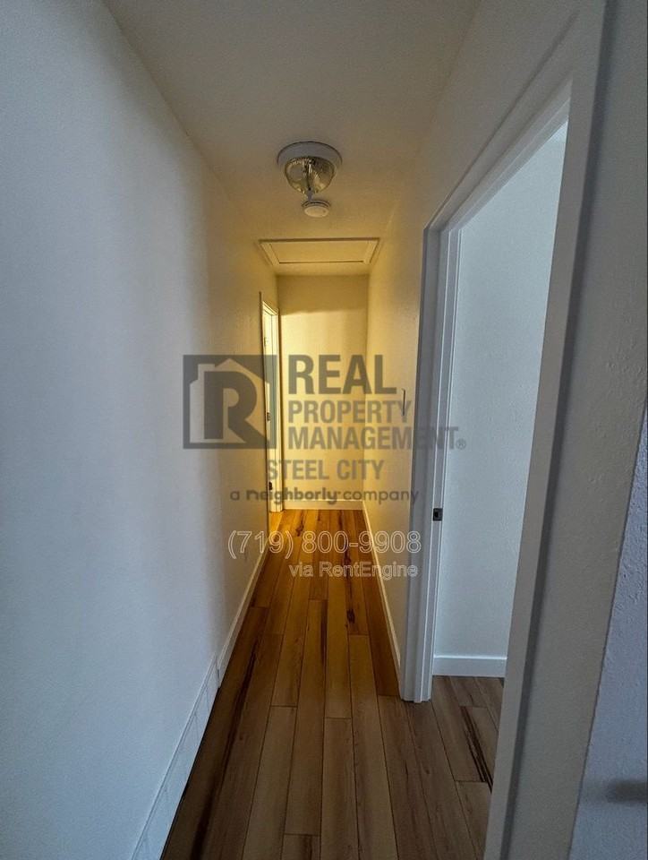 607 W 15th St - Photo 6 of 15