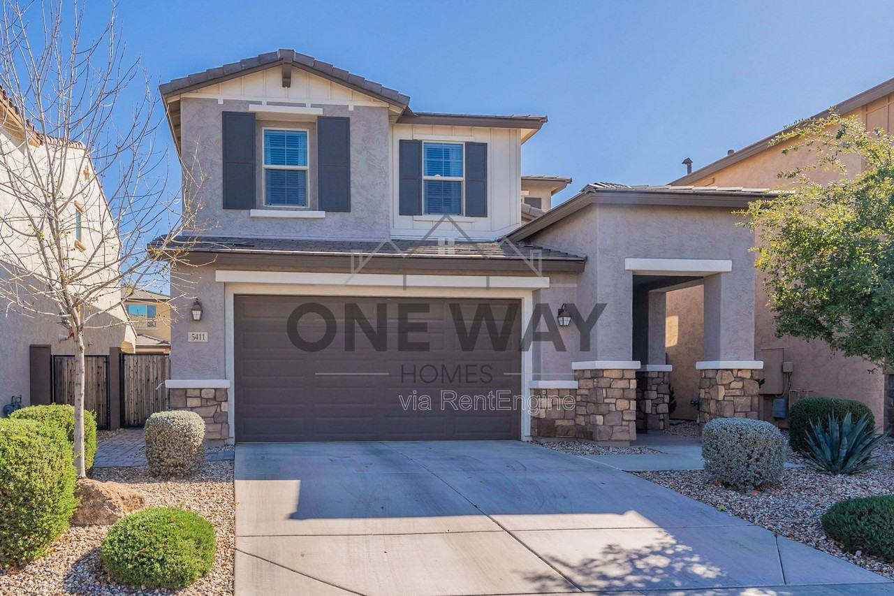 5411 S Canyon Rim - Photo 2 of 50