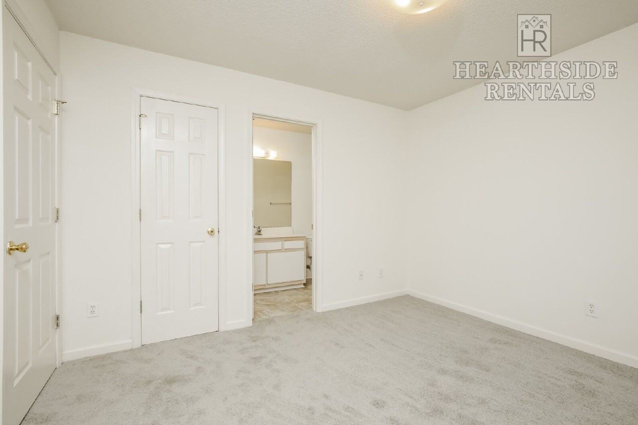 330 Brownlea Dr #5F - Photo 5 of 17