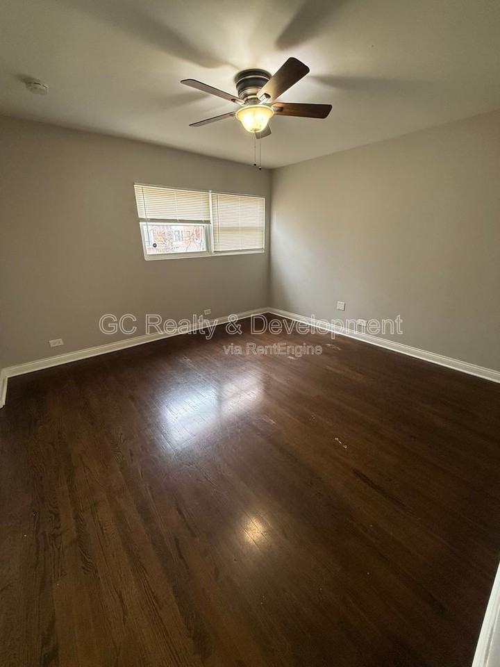 6947 S Jeffery Blvd #3K - Photo 7 of 10