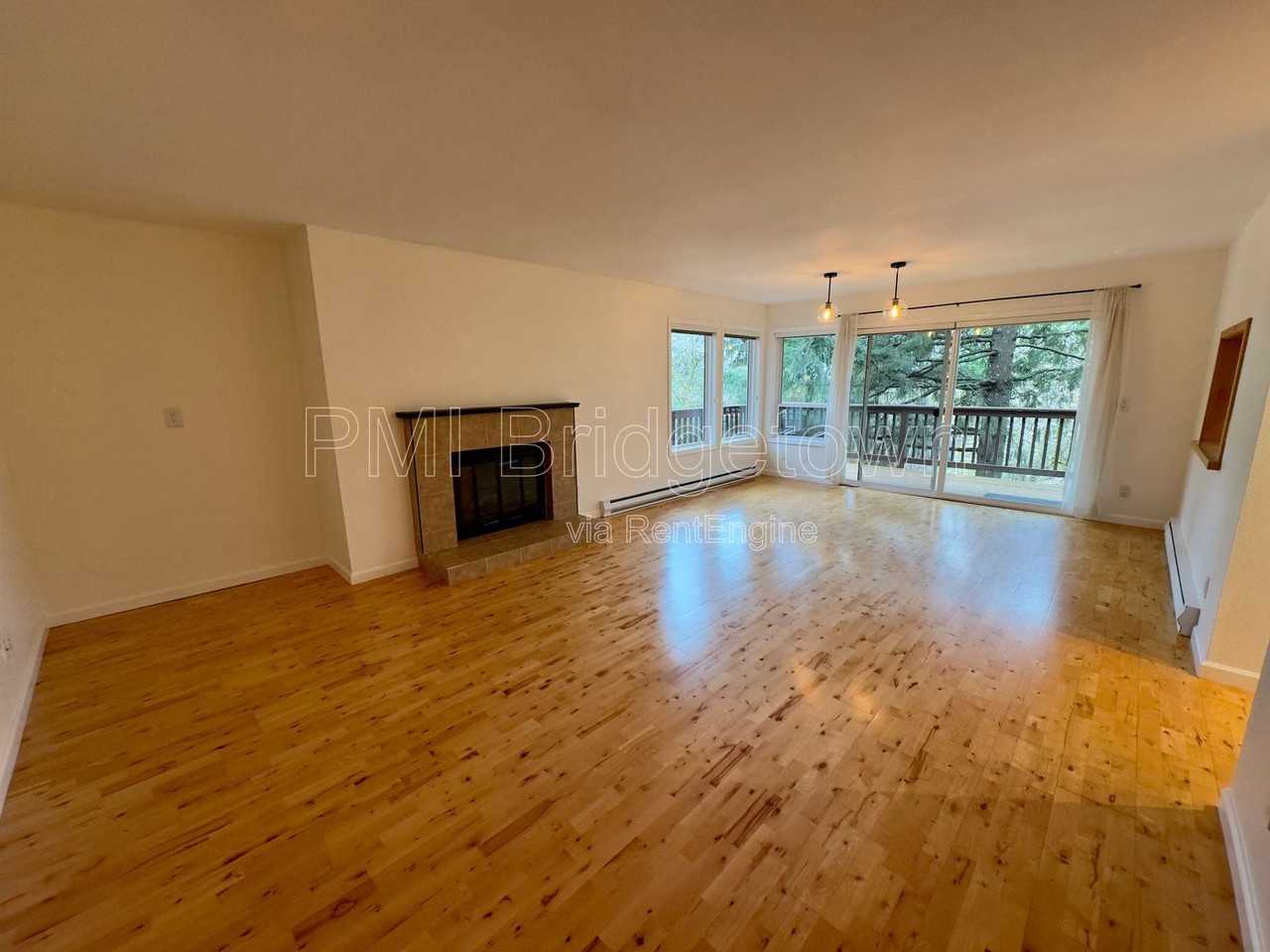 307 Cervantes - Photo 3 of 26