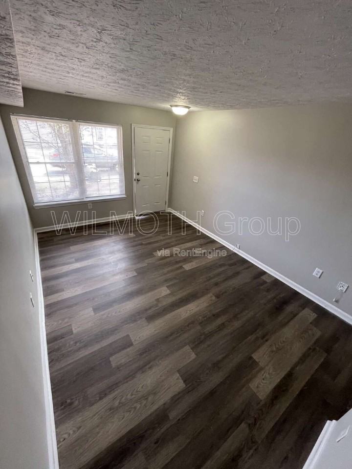 7756 Mountain Stream Way - Photo 3 of 19