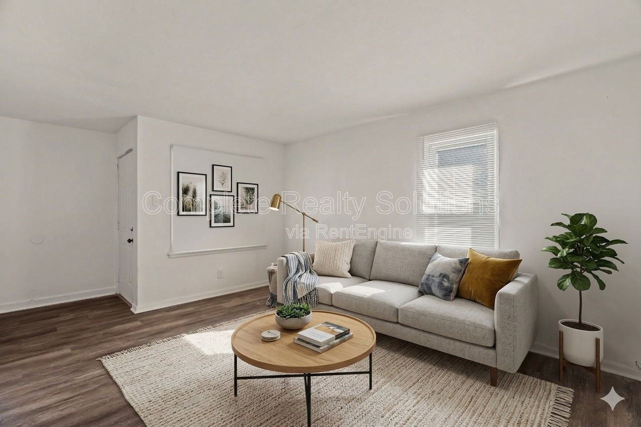 9823 Winkler Dr - Photo 2 of 29