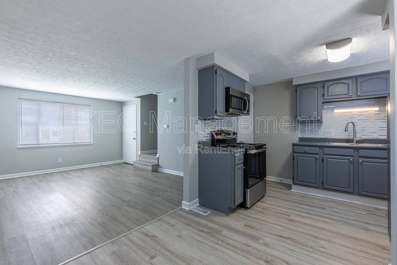 1053 Wilmington Ave #8 - Photo 2 of 20