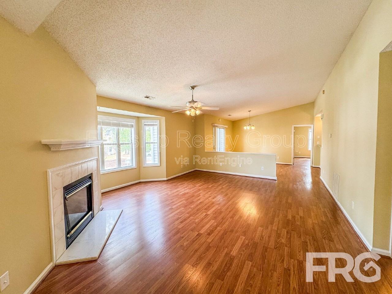 3306 Mulberry Ln #E - Photo 4 of 25