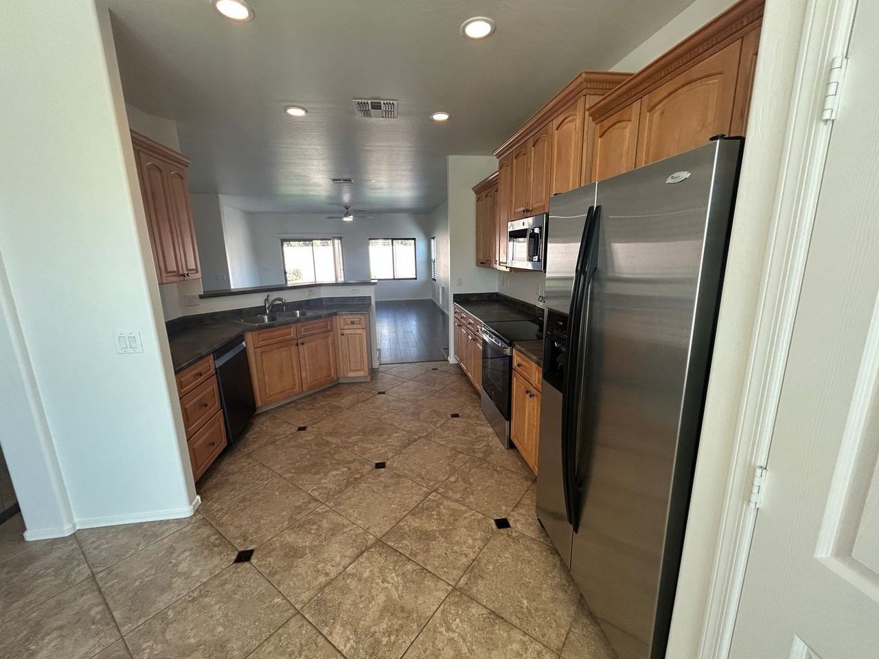 16024 W Gelding Dr - Photo 4 of 21