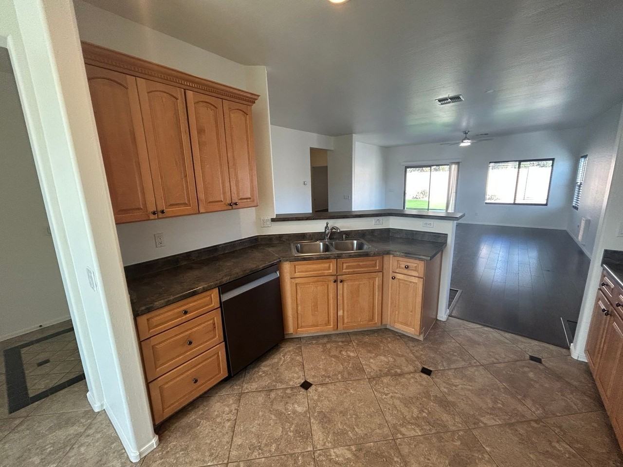 16024 W Gelding Dr - Photo 6 of 21