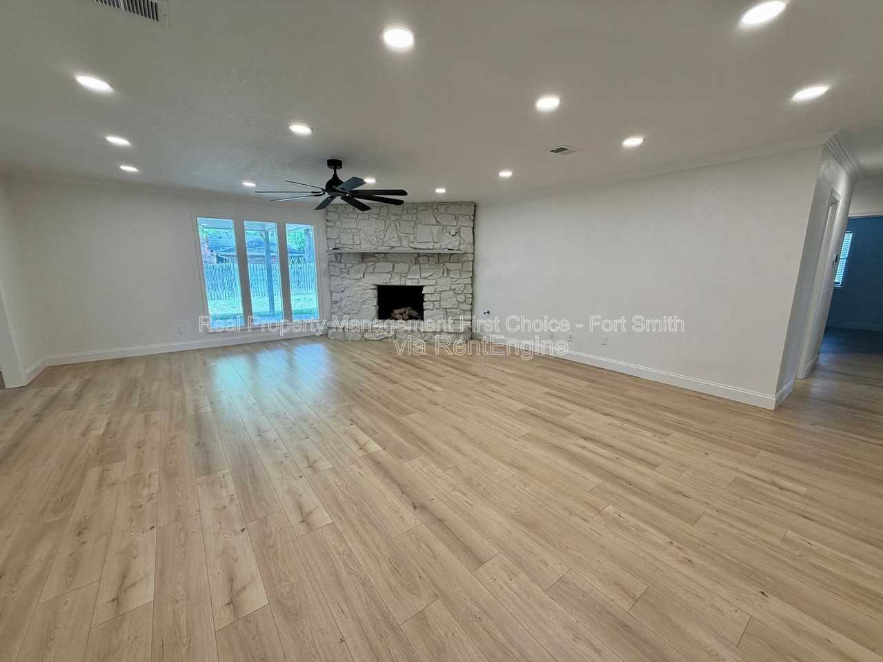 10107 Old Mill Rd - Photo 3 of 29